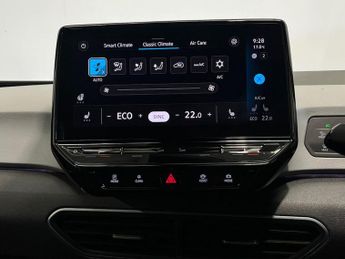 VOLKSWAGEN ID.3 150Kw Family Pro Performance 58Kwh 5Dr Auto
