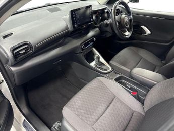 TOYOTA YARIS 1.5 Vvt-H Design Hatchback 5Dr Petrol Hybrid E-Cvt Euro 6 (S/S) 