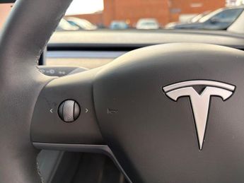 TESLA MODEL Y (Dual Motor) Long Range Suv 5Dr Electric Auto 4Wde (384 Bhp)