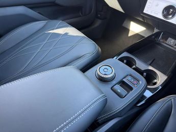 FORD MUSTANG MACH-E Standard Range 70Kwh Suv 5Dr Electric Automatic (269 Ps)