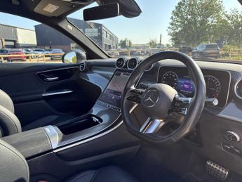 MERCEDES-BENZ GLC Glc 300E 4Matic Amg Line 5Dr 9G-Tronic