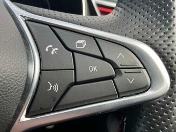 RENAULT CLIO 1.6 E-Tech Hybrid 140 Rs Line 5Dr Auto