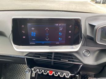 PEUGEOT 208 1.2 Puretech 130 Allure Premium + 5Dr Eat8