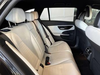 MERCEDES-BENZ C CLASS C200 Amg Line 5Dr 9G-Tronic