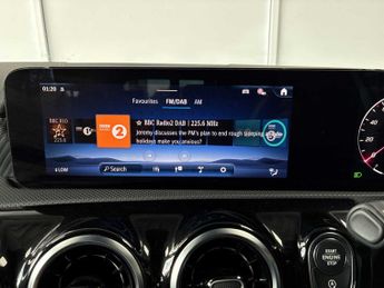 MERCEDES-BENZ A CLASS A180 Sport Edition 5dr Auto