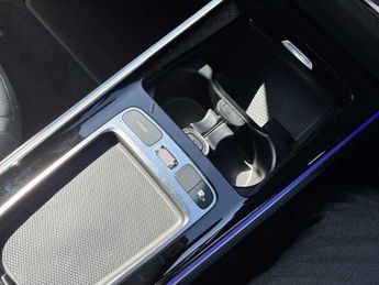 MERCEDES-BENZ EQB Eqb 250+ 140Kw Sport Executive 70.5Kwh 5Dr Auto