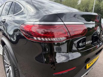 MERCEDES-BENZ GLC COUPE Glc 220D 4Matic Amg Line Premium 5Dr 9G-Tronic