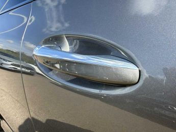 MERCEDES-BENZ CLA Cla 200 Amg Line Premium 4Dr Tip Auto