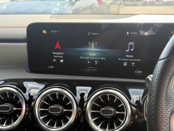 MERCEDES-BENZ CLA Cla 200 Amg Line Premium 4Dr Tip Auto