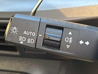 VAUXHALL FRONTERA 83Kw Design 44Kwh 5Dr Auto