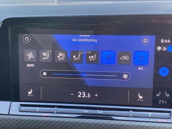 VOLKSWAGEN GOLF 1.5 Etsi 150 R-Line 5Dr Dsg