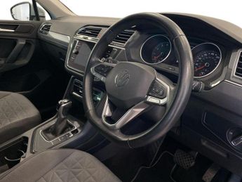 VOLKSWAGEN TIGUAN 1.5 Tsi Life Suv 5Dr Petrol Dsg Euro 6 (S/S) (150 Ps)