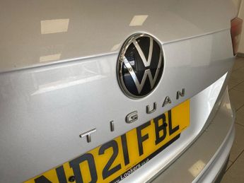 VOLKSWAGEN TIGUAN 1.5 Tsi Life Suv 5Dr Petrol Dsg Euro 6 (S/S) (150 Ps)