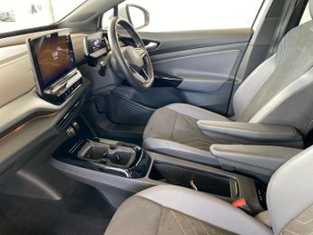 VOLKSWAGEN ID.5 Pro 77Kwh Style Suv 5Dr Electric Auto (174 Ps)