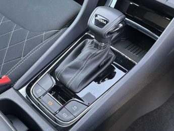 SKODA KAROQ 1.5 Tsi Sportline Edition 5Dr Dsg