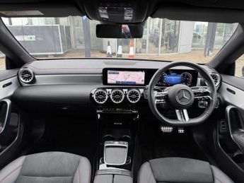 MERCEDES-BENZ CLA Cla 250E Amg Line Executive 5Dr Tip Auto