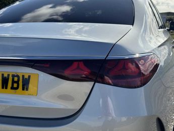 MERCEDES-BENZ E CLASS E200 Amg Line 4Dr 9G-Tronic