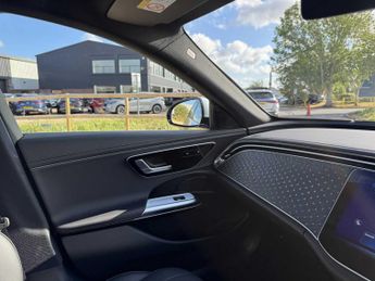 MERCEDES-BENZ E CLASS E200 Amg Line 4Dr 9G-Tronic