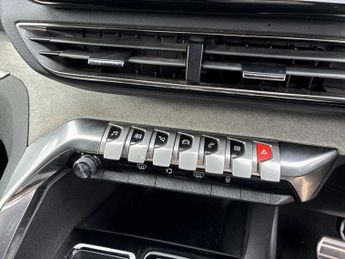PEUGEOT 5008 1.2 Puretech Gt 5Dr Eat8