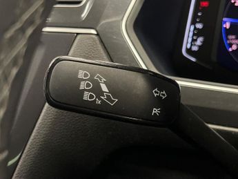 VOLKSWAGEN TIGUAN ALLSPACE 1.5 Tsi Elegance Suv 5Dr Petrol Dsg Euro 6 (S/S) (150 Ps)