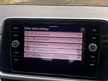 VOLKSWAGEN T-ROC 1.5 Tsi Life Suv 5Dr Petrol Dsg Euro 6 (S/S) (150 Ps)