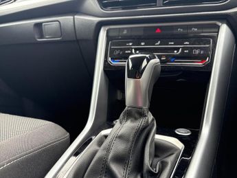 VOLKSWAGEN T-ROC 1.5 Tsi Match 5Dr Dsg
