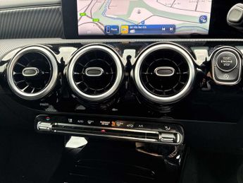MERCEDES-BENZ CLA Cla 180 Sport Executive 5Dr Tip Auto