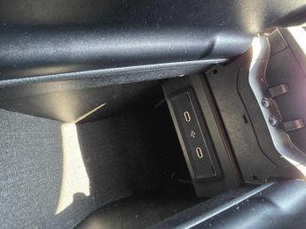 MERCEDES-BENZ CLA Cla 180 Sport Executive 5Dr Tip Auto