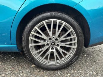 MERCEDES-BENZ CLA Cla 180 Sport Executive 5Dr Tip Auto