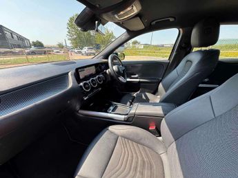 MERCEDES-BENZ GLA Gla 200D Sport Executive 5Dr Auto
