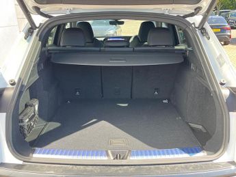 AUDI Q5 2.0 Tdi Quattro S Line 5Dr S Tronic [Sound+Vision]
