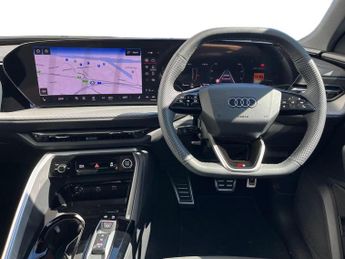 AUDI Q5 2.0 Tdi Quattro S Line 5Dr S Tronic [Sound+Vision]