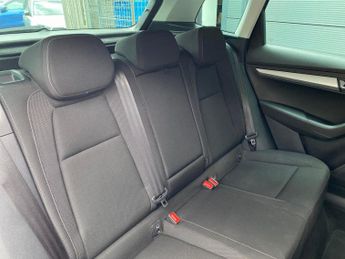 SKODA KAROQ 1.5 Tsi Se Drive 5Dr Dsg