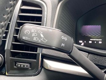 SKODA KAROQ 1.5 Tsi Se Drive 5Dr Dsg