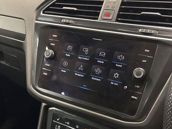 VOLKSWAGEN TIGUAN 1.5 Tsi 150 R-Line 5Dr Dsg