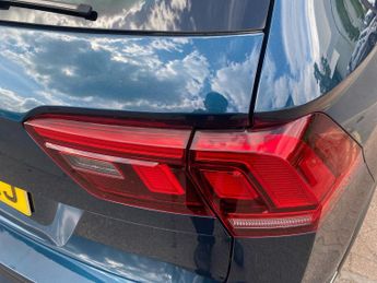 VOLKSWAGEN TIGUAN 1.5 Tsi 150 R-Line 5Dr Dsg