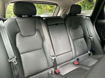 VOLVO XC60 2.0 B4D Plus Dark 5Dr Awd Geartronic