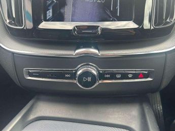 VOLVO XC60 2.0 B4D Plus Dark 5Dr Awd Geartronic