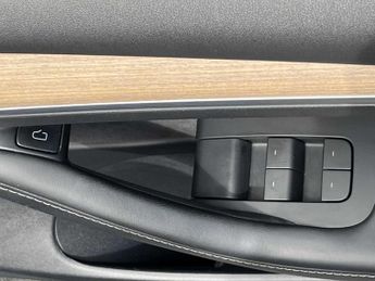 TESLA MODEL 3 Standard Plus 4Dr Auto