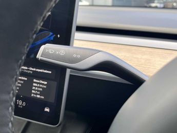 TESLA MODEL 3 Standard Plus 4Dr Auto