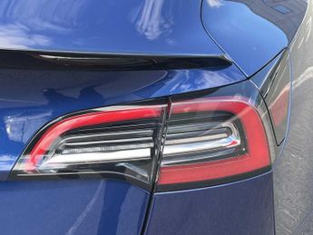 TESLA MODEL 3 Standard Plus 4Dr Auto
