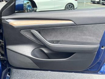 TESLA MODEL 3 Standard Plus 4Dr Auto