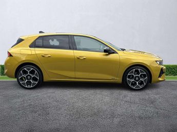 VAUXHALL ASTRA 1.5 Turbo D Ultimate 5Dr Auto