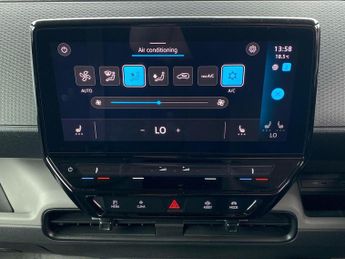 VOLKSWAGEN ID. BUZZ 150Kw Commerce 77Kwh Auto