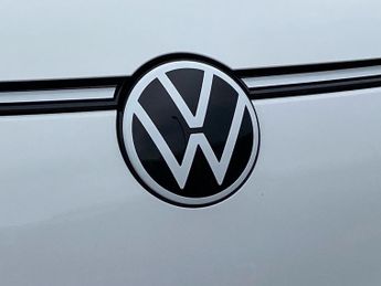 VOLKSWAGEN ID. BUZZ 150Kw Commerce 77Kwh Auto