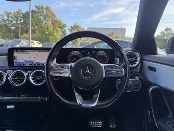 MERCEDES-BENZ CLA Cla 200 Amg Line Premium 4Dr Tip Auto