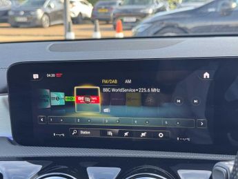 MERCEDES-BENZ CLA Cla 200 Amg Line Premium 4Dr Tip Auto
