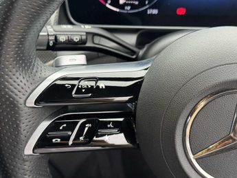 MERCEDES-BENZ GLC Glc 220D 4Matic Amg Line 5Dr 9G-Tronic