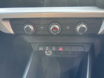 AUDI A1 35 Tfsi S Line 5Dr S Tronic