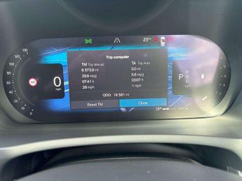VOLVO XC90 2.0 B5P Plus Edition Dark 5Dr Awd Geartronic